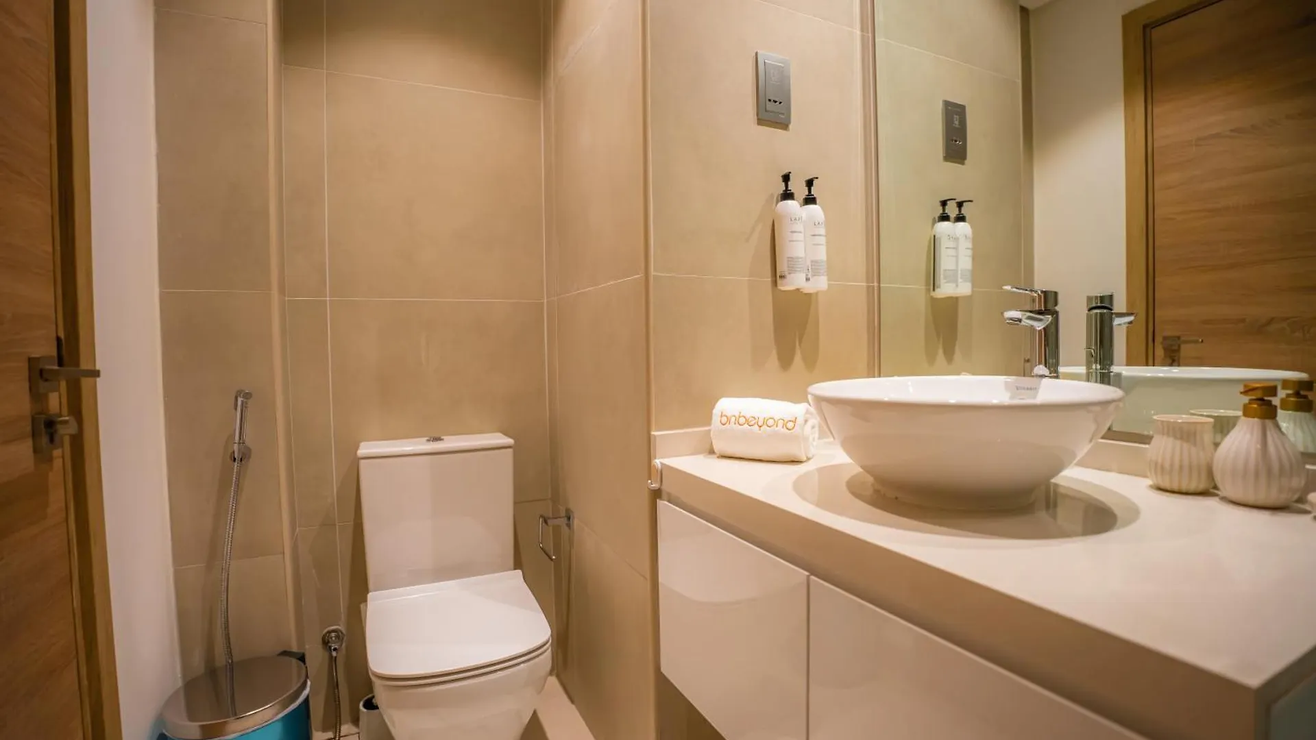 Apartment Bnbeyond'S Sheek Studio At Studio One Tower Dubai