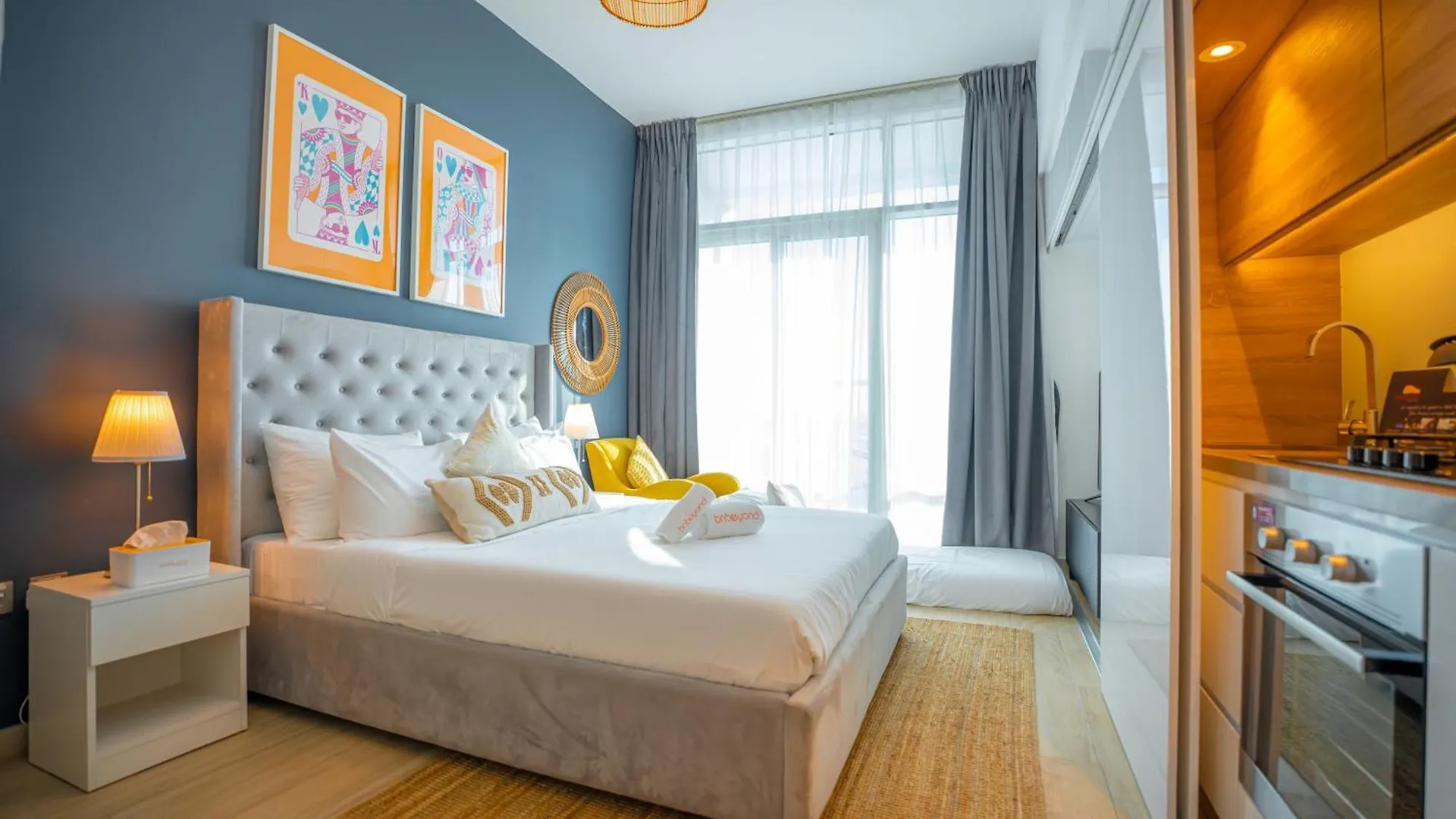 Bnbeyond'S Sheek Studio At Studio One Tower Dubai Apartment