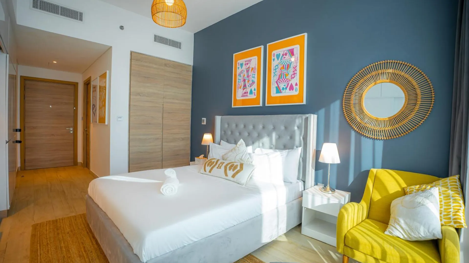 Bnbeyond'S Sheek Studio At Studio One Tower Dubai 0*,  United Arab Emirates