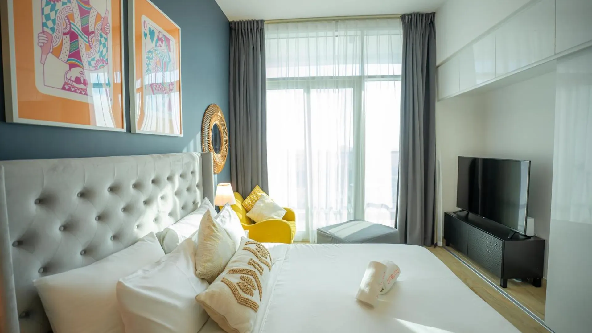Bnbeyond'S Sheek Studio At Studio One Tower Dubai United Arab Emirates