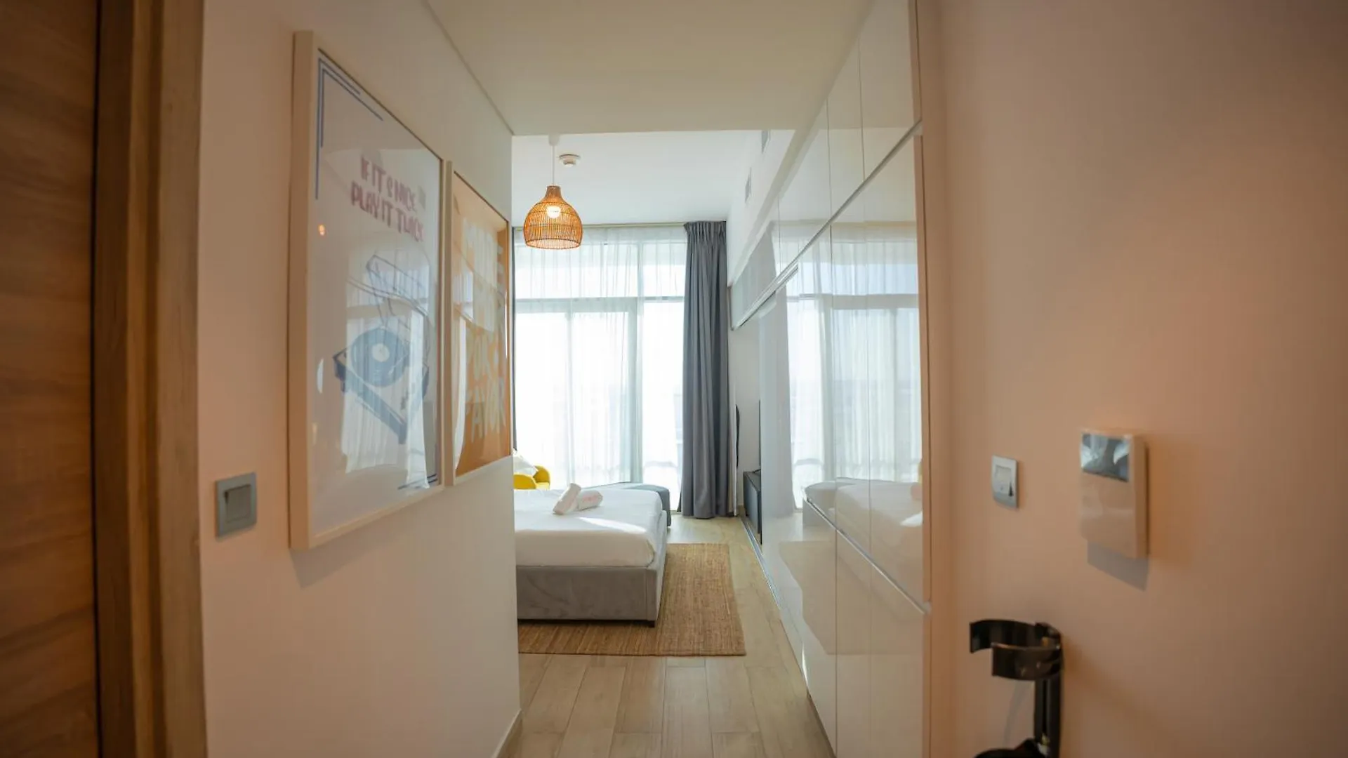 Bnbeyond'S Sheek Studio At Studio One Tower Dubai